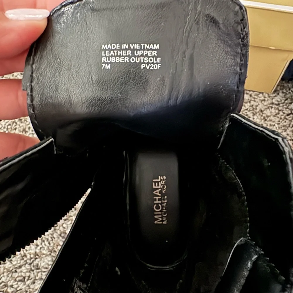 Michael Kors Black Leather Footwear - Picture 3 of 5